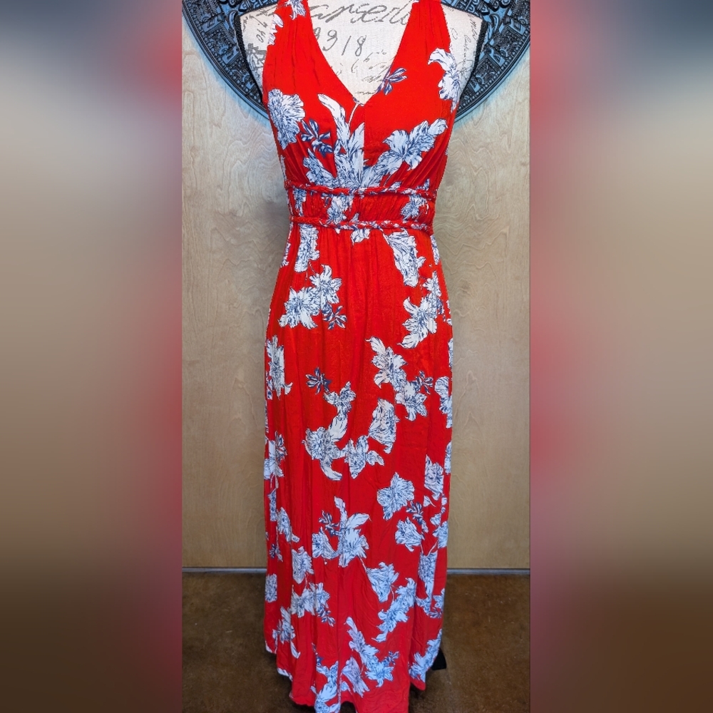 Japna Red and White Sleeveless V-Neck Maxi Dress